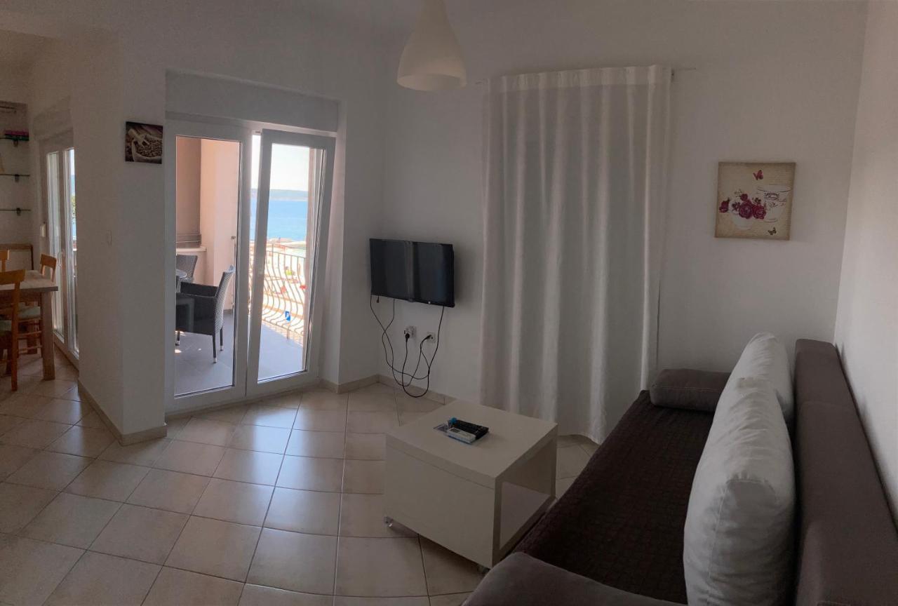 Apartmani Plaza Selce Exterior photo
