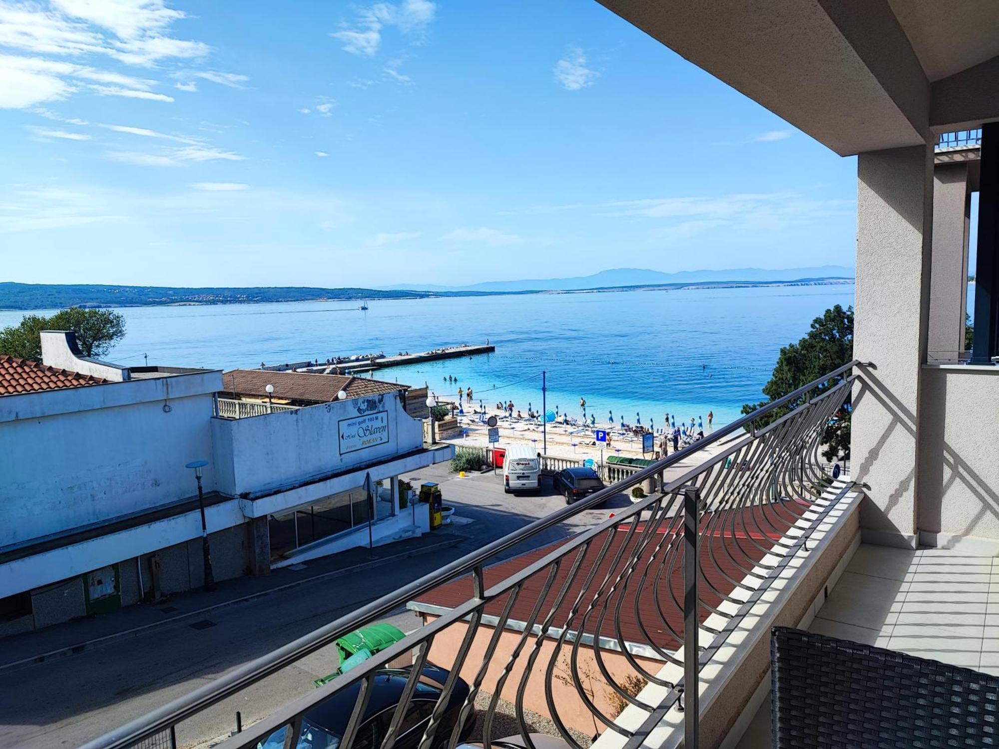 Apartmani Plaza Selce Exterior photo